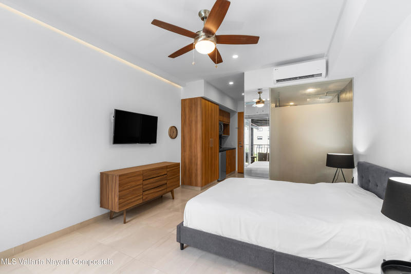 20251205155235790035000000 o