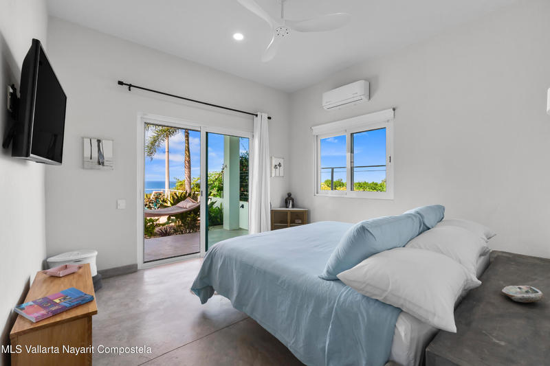 20251212060229270677000000 o