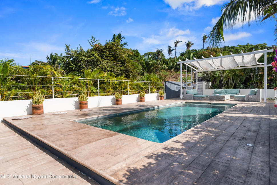 20251212060503506046000000 o