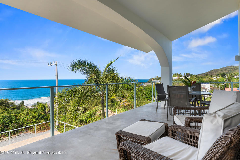 20251213013108110066000000 o