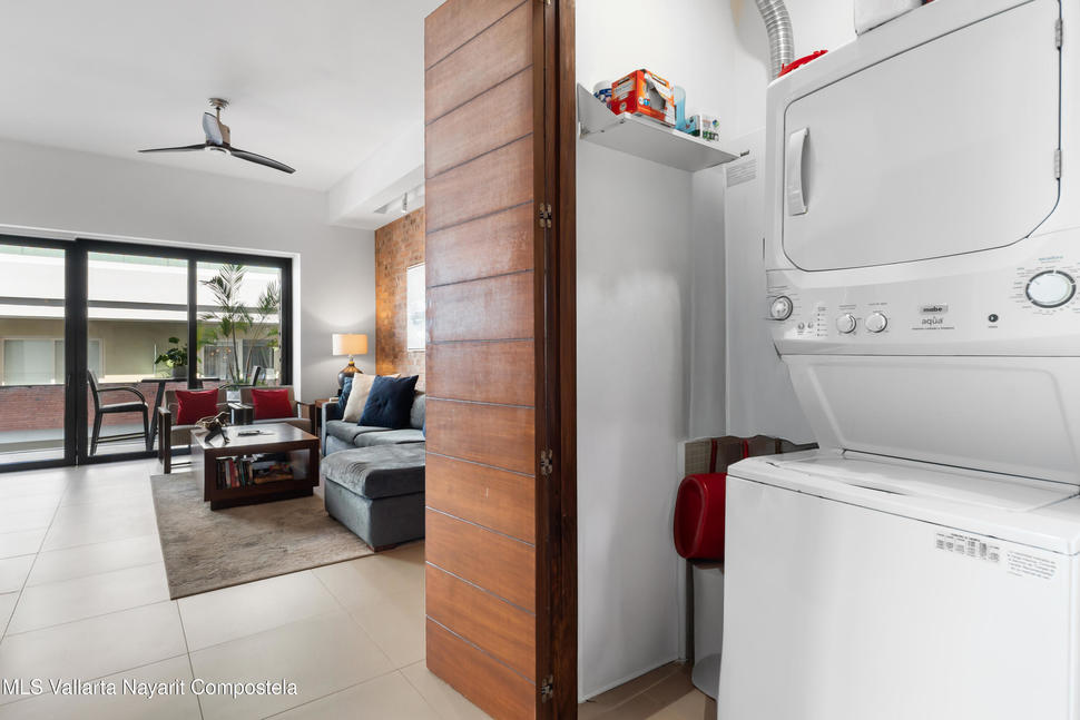 20251230200150712679000000 o