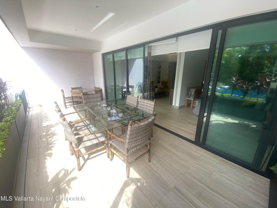 20250818171208932509000000 o