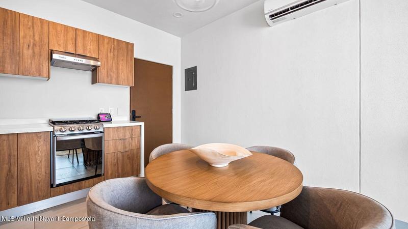 20251127225849438555000000 o