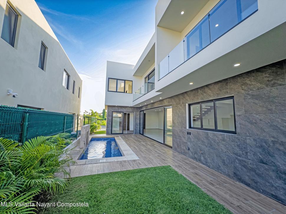 20251216214507326086000000 o