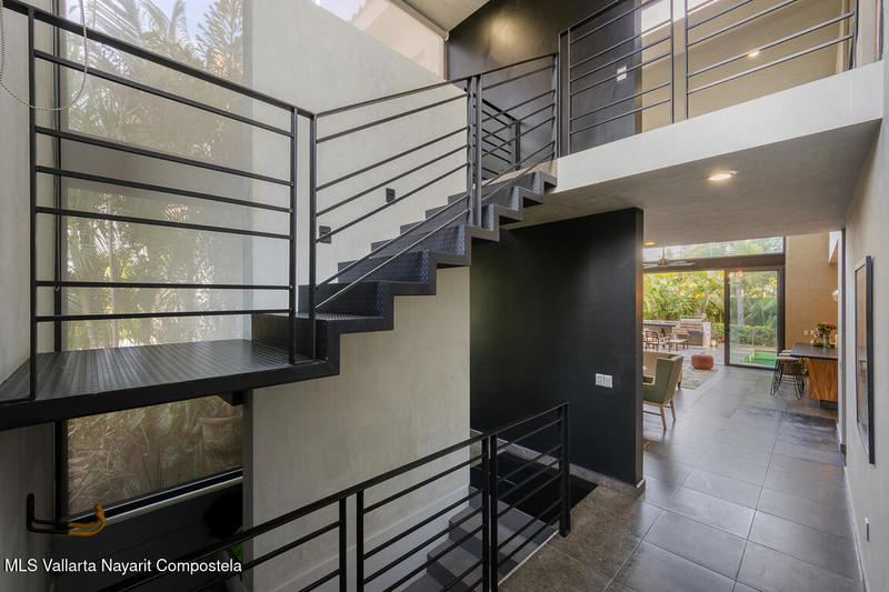 20251217214006120996000000 o