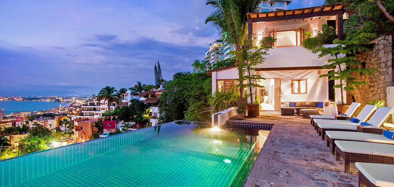 Puerto vallarta lucia 01
