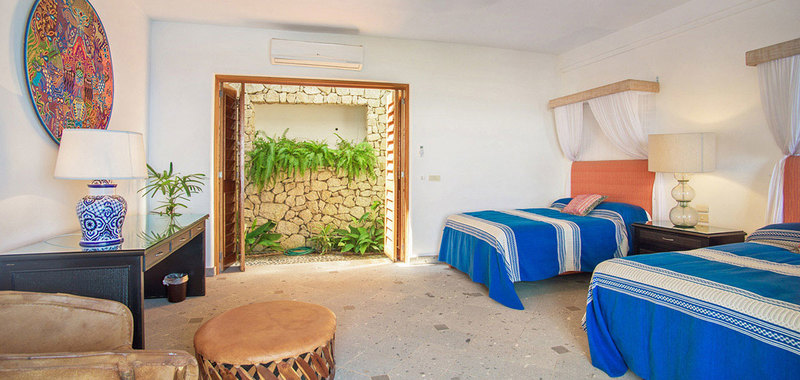 Puerto vallarta lucia 25