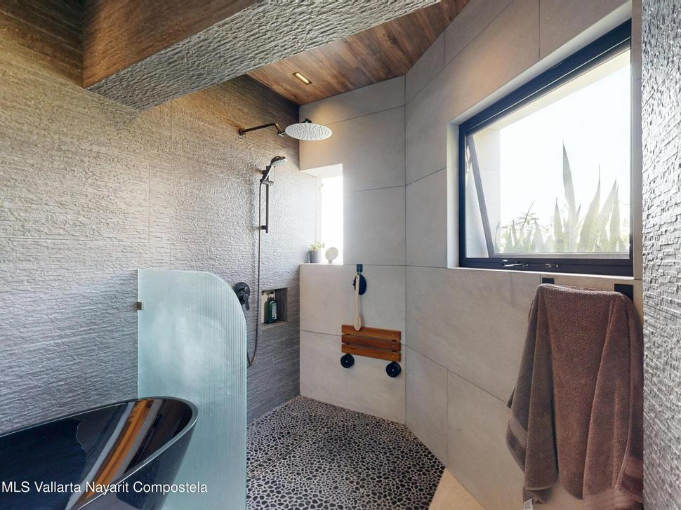 20251206001436523043000000 o