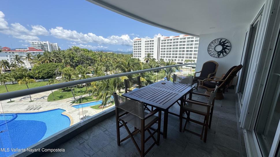 20251003231513991245000000 o