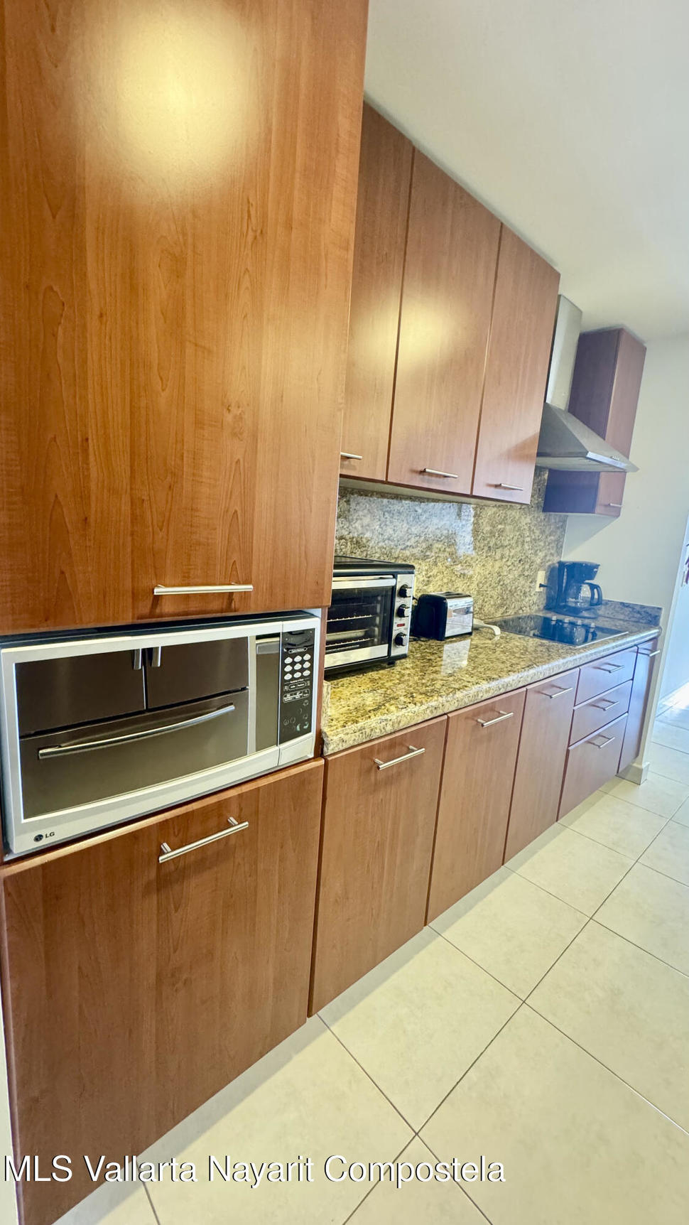 20251005181804521926000000 o