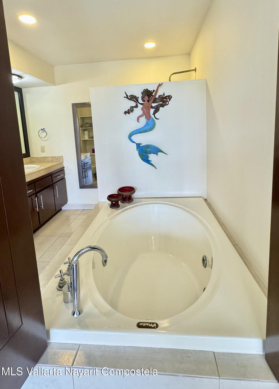 20251005181822374837000000 o