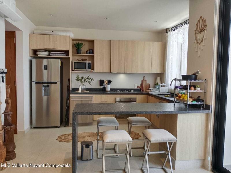 20260212230038121971000000 o