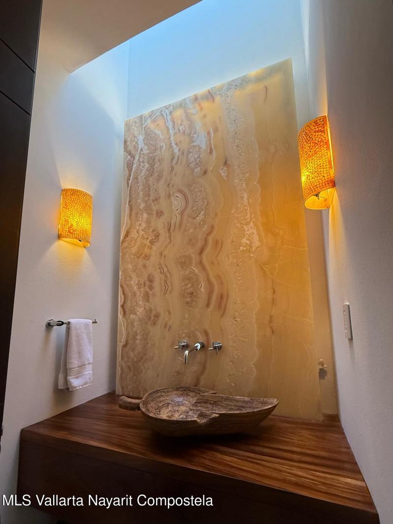 20251215181056996966000000 o