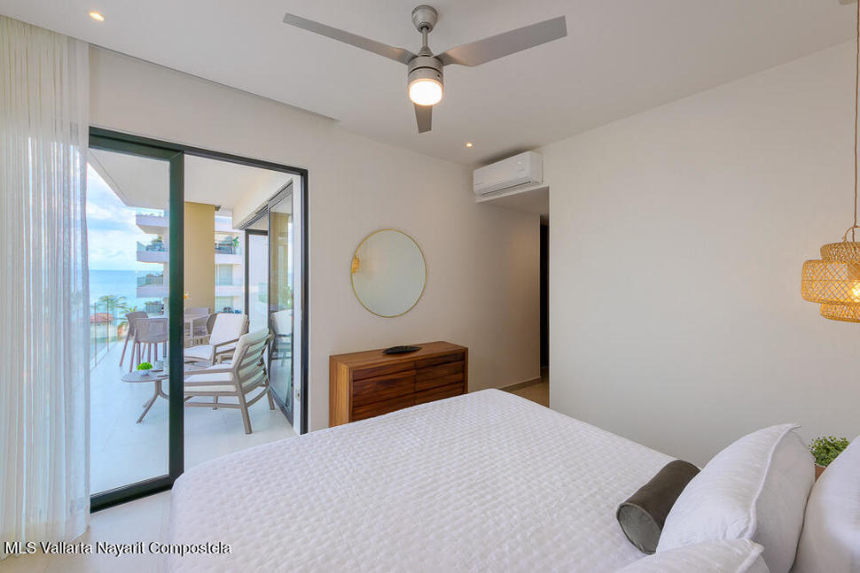 20251211181141385677000000 o