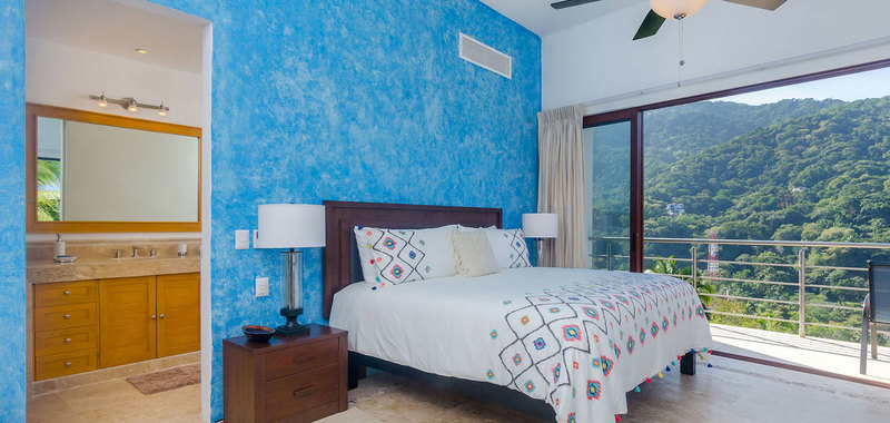 Casa mismaloya master bed1 04