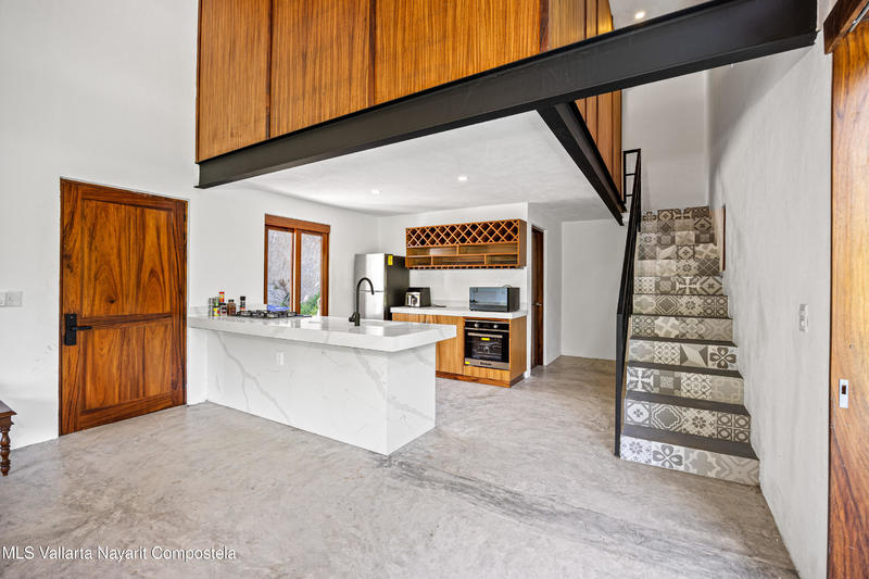 20250912184310179654000000 o