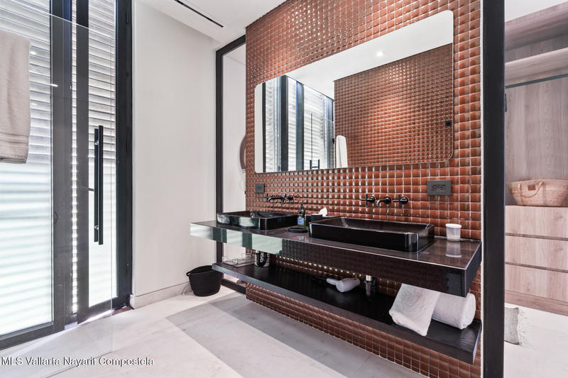 20250710204017795690000000 o