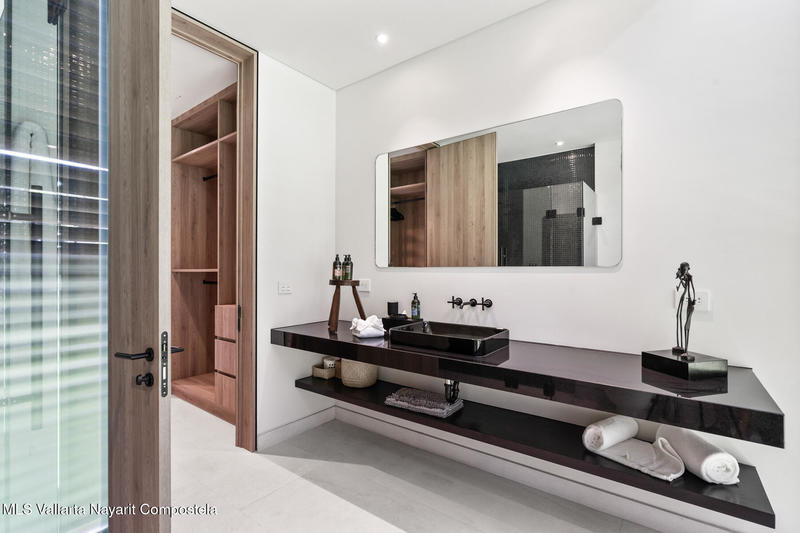 20250710204024799924000000 o