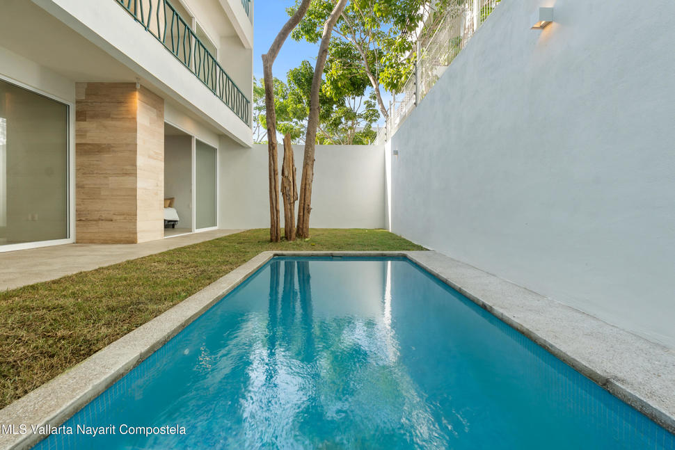 20251217202629951795000000 o