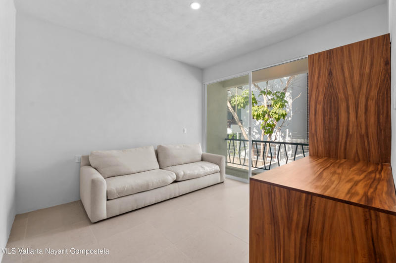 20251217204931383632000000 o