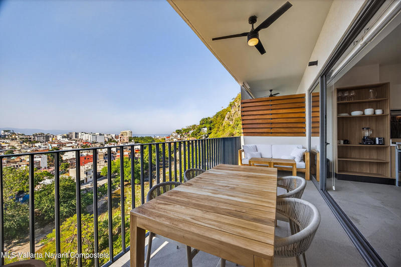 20251226203319722254000000 o