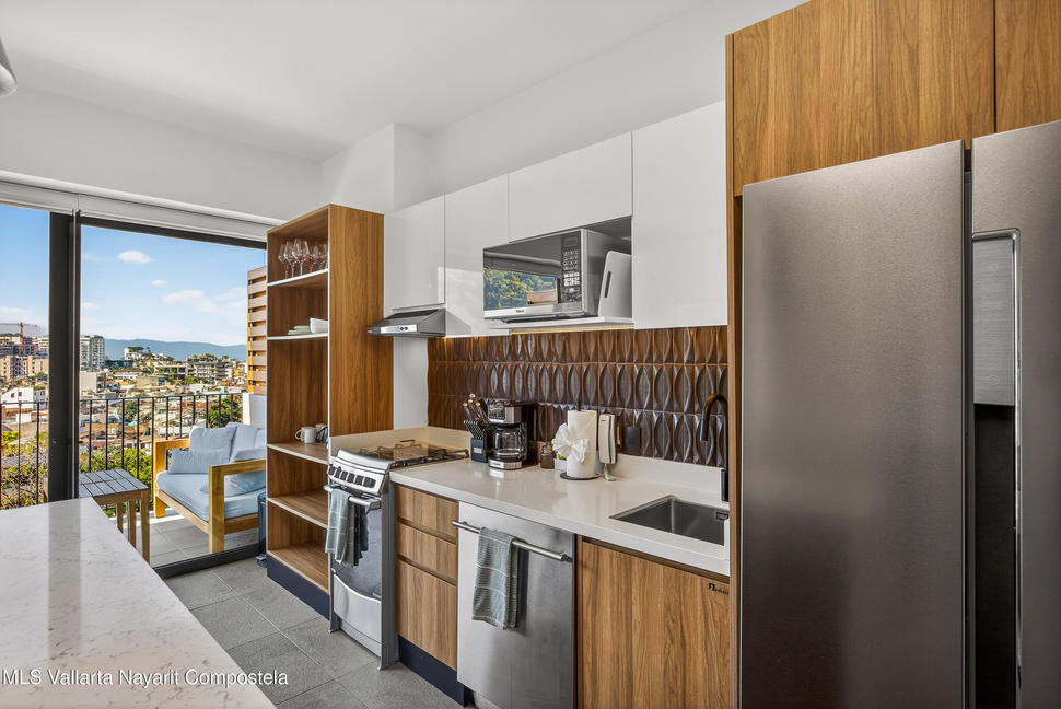 20251226203346315329000000 o