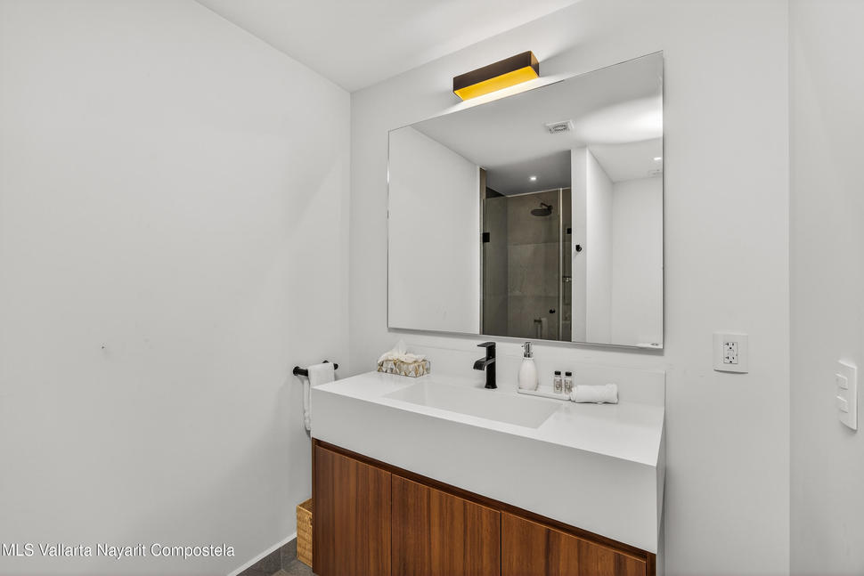 20251226203505127752000000 o