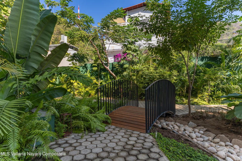 20251226204809852013000000 o