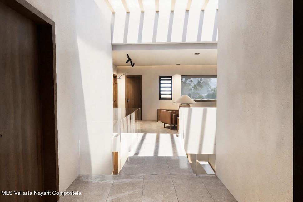 20251126211828076824000000 o