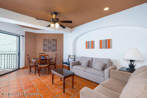 20251004175535415647000000 o