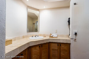 20251004180753206633000000 o