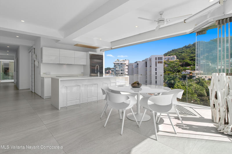 20251027061330205855000000 o