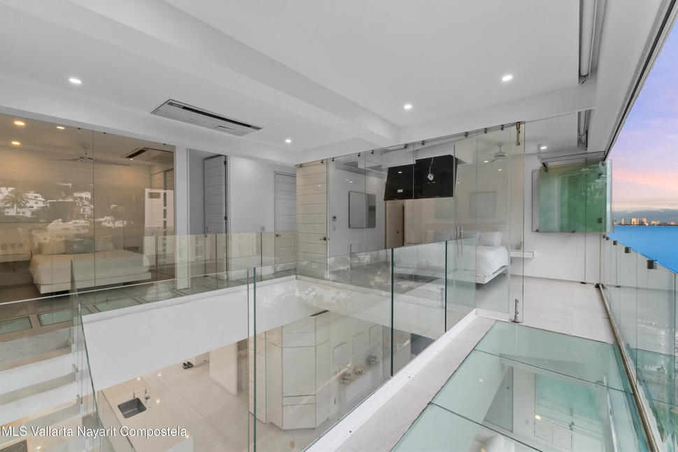 20251027061546094592000000 o