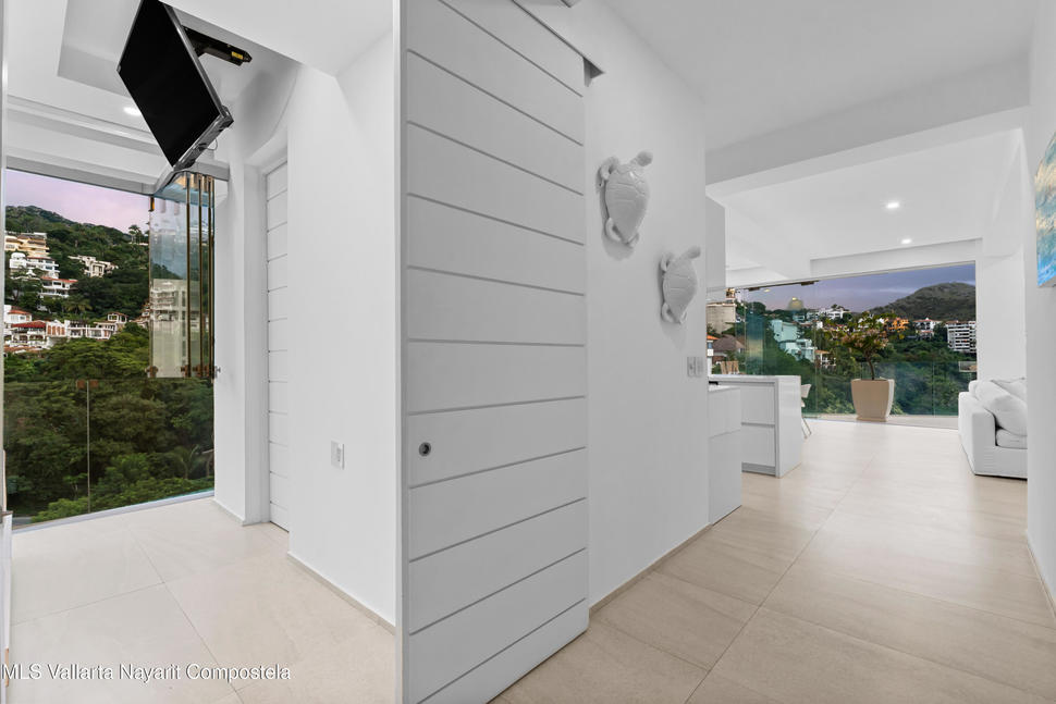 20251027062109056889000000 o