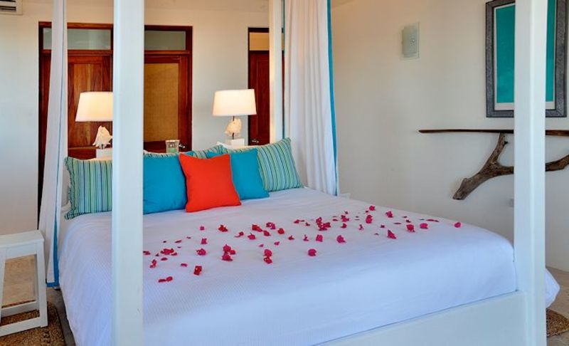 Out of the blue jamaica villas13