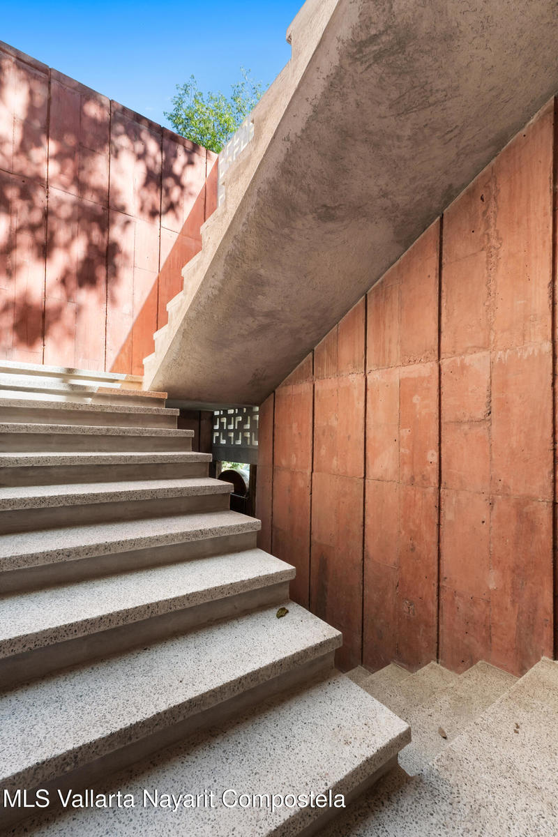 20260126181456808769000000 o