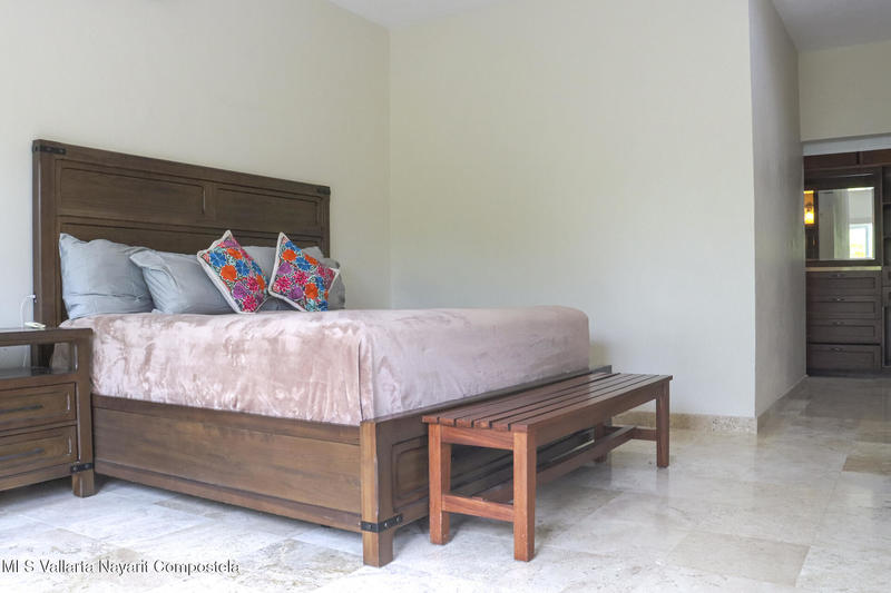 20250829193051705342000000 o