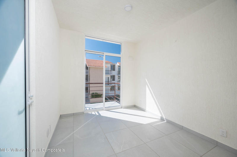 20250821030544595710000000 o