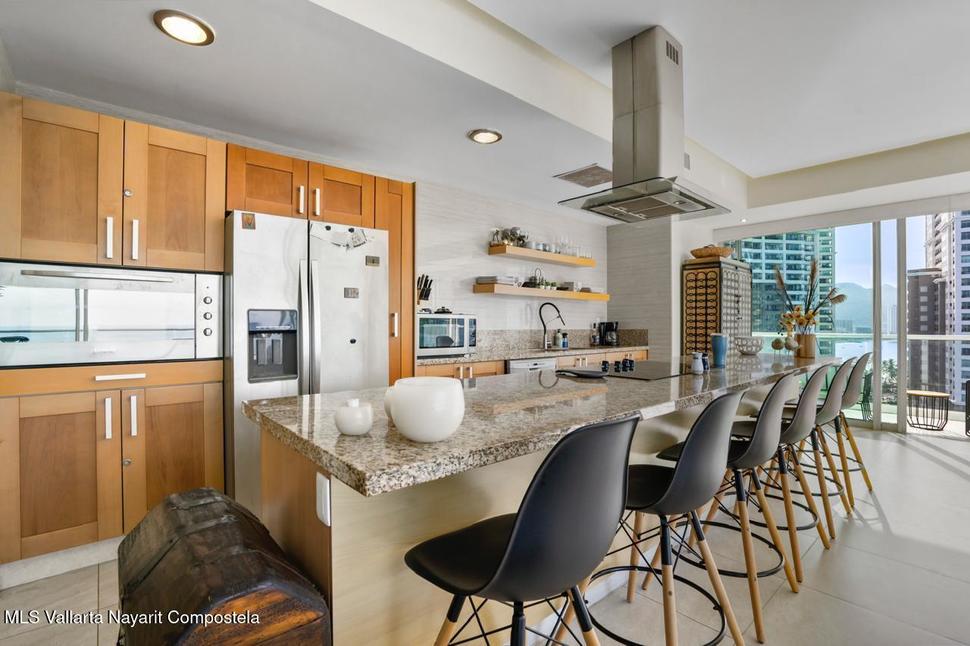 20251223142307965045000000 o