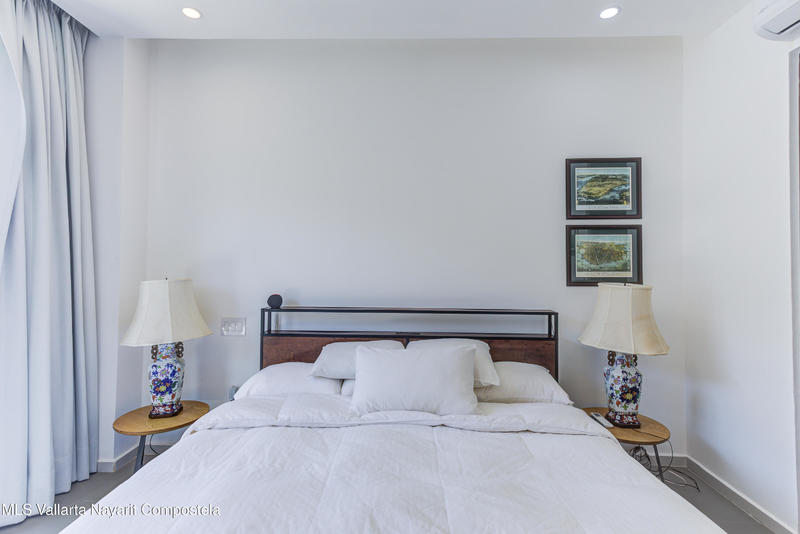 20251016200145609874000000 o