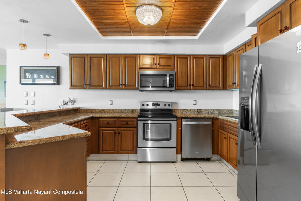 20250930212547658589000000 o