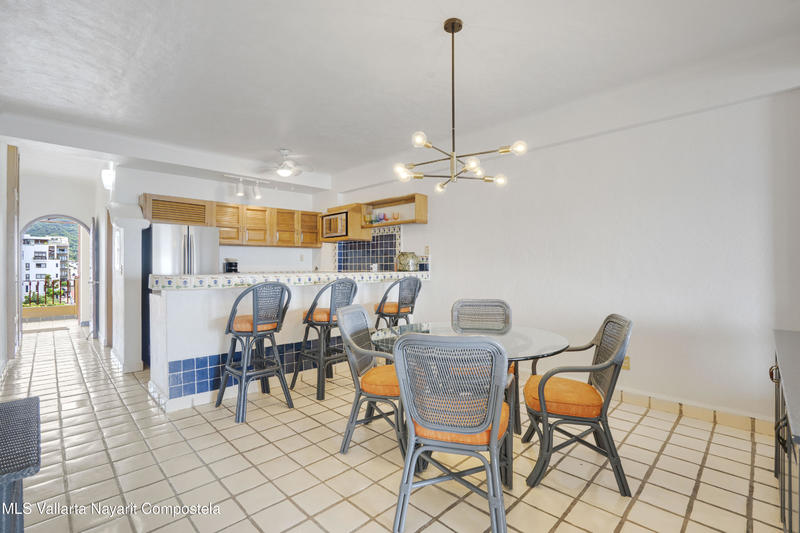 20251016220005747502000000 o