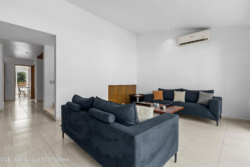 20251001191959992135000000 o