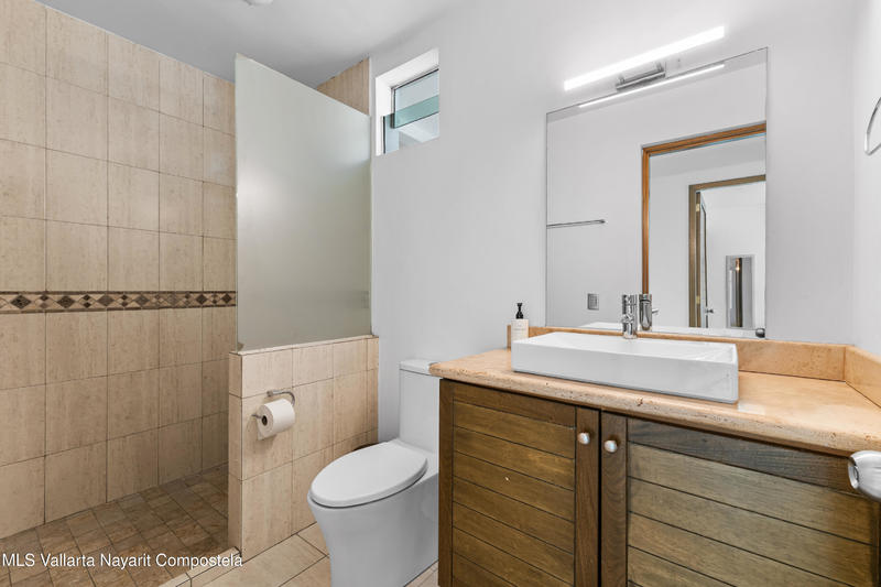 20251001192013607588000000 o