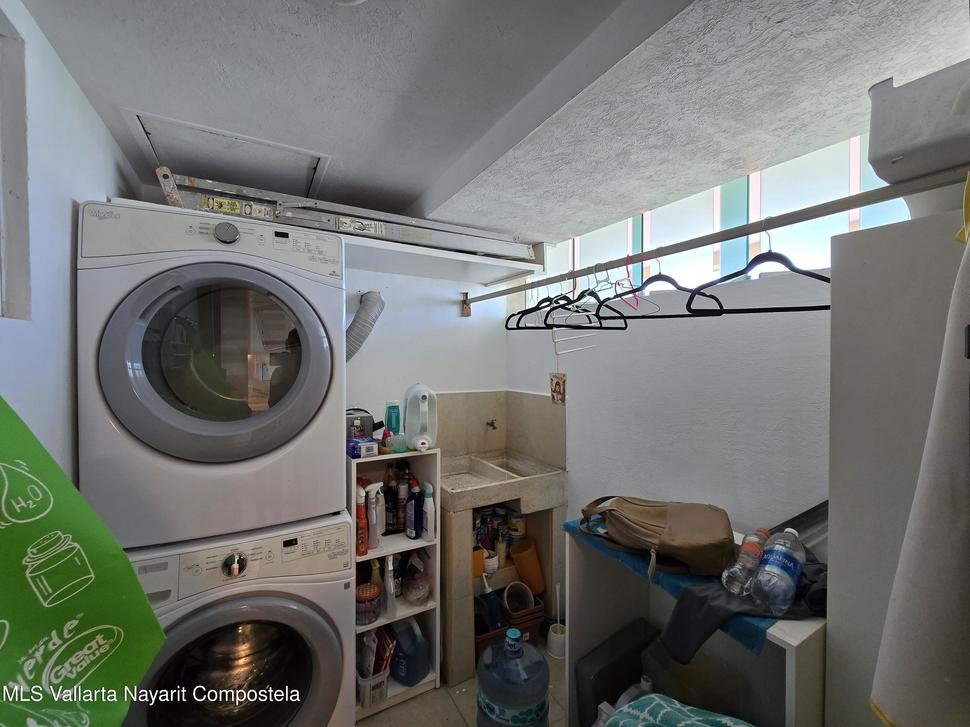 20251220171420992647000000 o