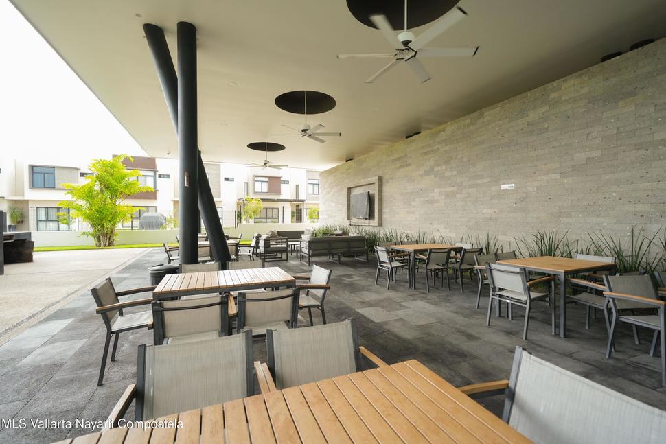 20260107214424997457000000 o