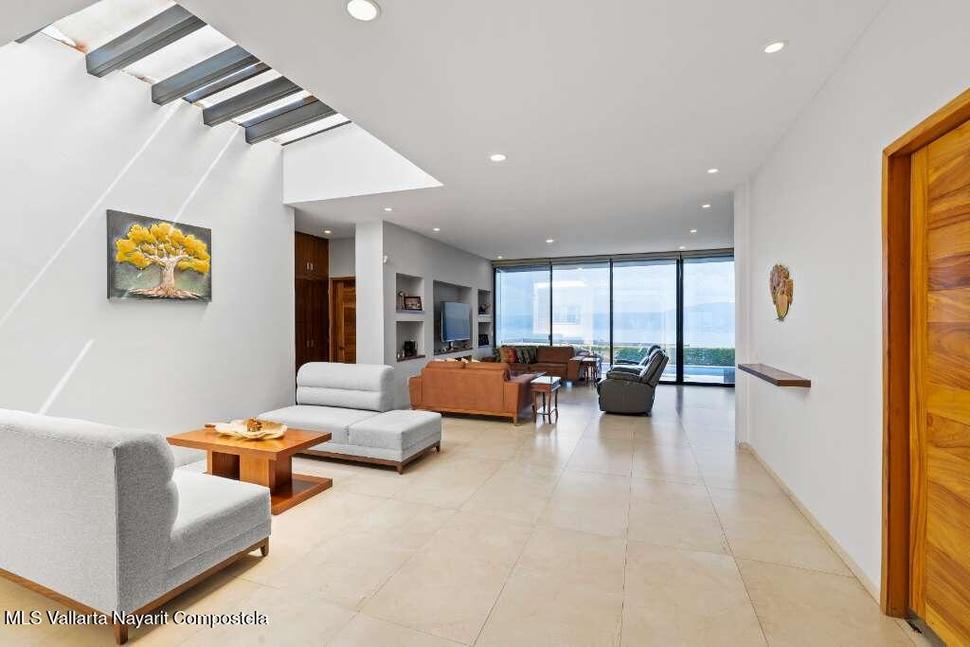 20251108184103297240000000 o