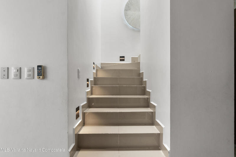 20250625204033865114000000 o