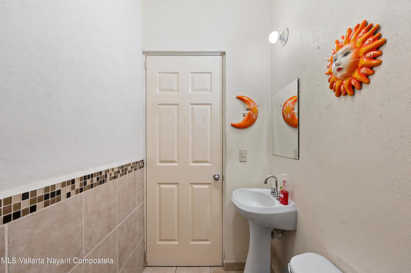 20251112181824612618000000 o