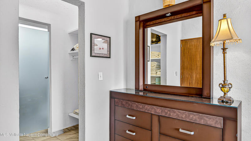 20251012195127461295000000 o